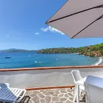 - Trilocale Sul Mare * كابوليفيري