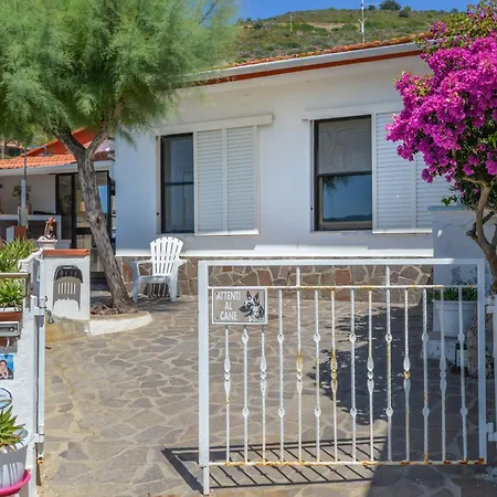 - Trilocale Sul Mare * קאפוליברי