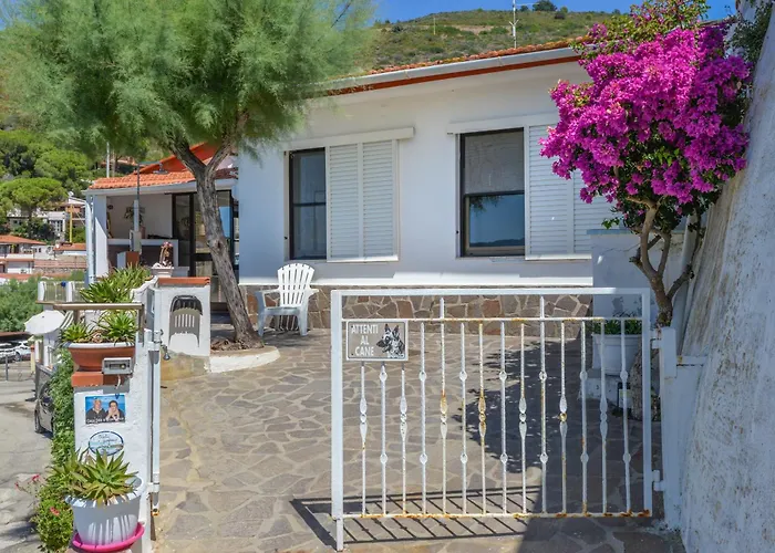 - Trilocale Sul Mare * קאפוליברי